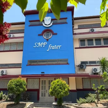 Gedung SMP Frater Makassar