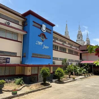 Gedung SMP Frater Makassar