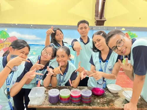 Pelangi Alam di Dalam Puding ~ Kreasi Puding Berlapis Siswa Kelas 8 dalam Projek P8