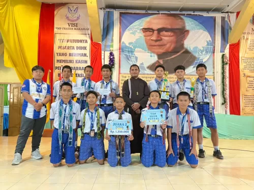 SMP Frater Makassar Raih Juara II Futsal Rajawali Cup XVI, Satu Siswa Sabet Gelar Top Skor